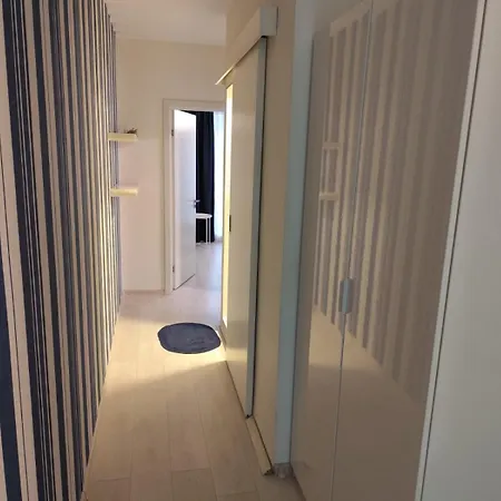 Three-room Oasis 1 דירה