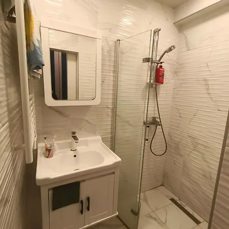 דירה Three-room Oasis 1 *