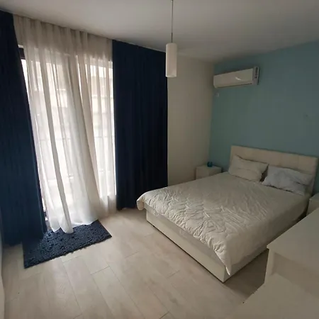 דירה Three-room Oasis 1 *